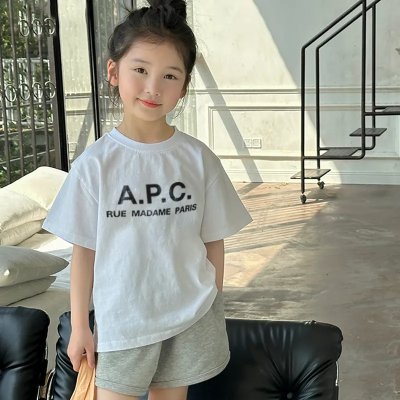 【90-160cm】大好評 着瘦せ カジュアル 新作 アルファベット 快適 通気性 Ｔシャツ