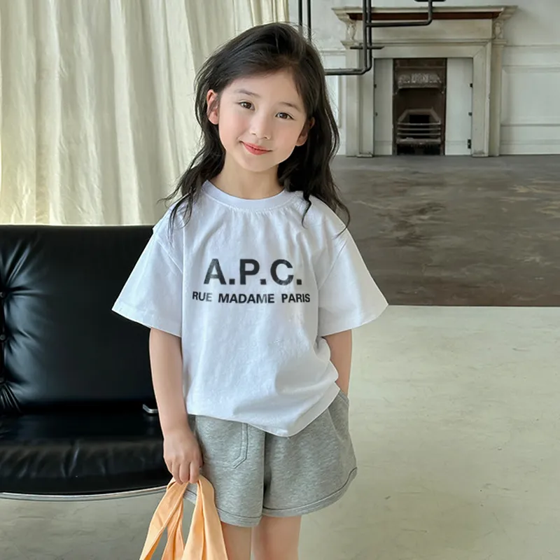 【90-160cm】大好評 着瘦せ カジュアル 新作 アルファベット 快適 通気性 Ｔシャツ