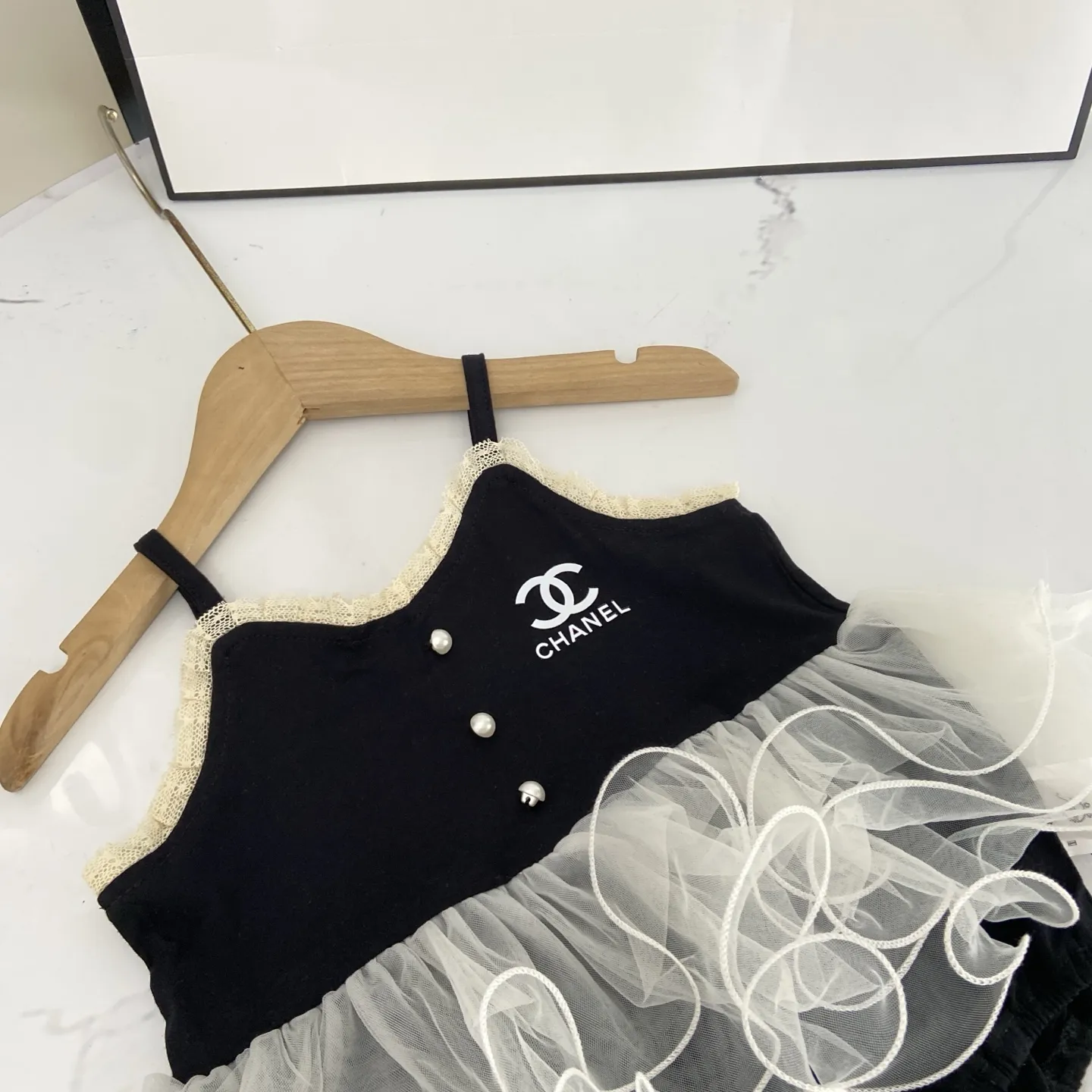 【66-100cm】絶対欲しい デザイン満点 高見え スウィート フェミニン ベビー ロンパース