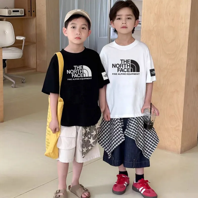 【90-160cm】話題沸騰中 爆売れ中 カジュアル トレンド  ユニセックス 半袖 Ｔシャツ