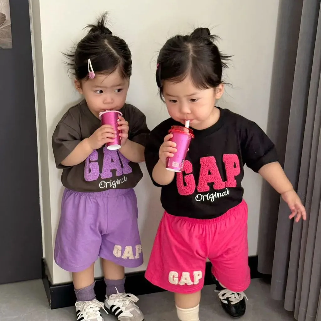【80-130cm】二点セット ママたちに大好評 大人気 カジュアル 快適 半袖 Ｔシャツ＋ショートパンツ セットアップ