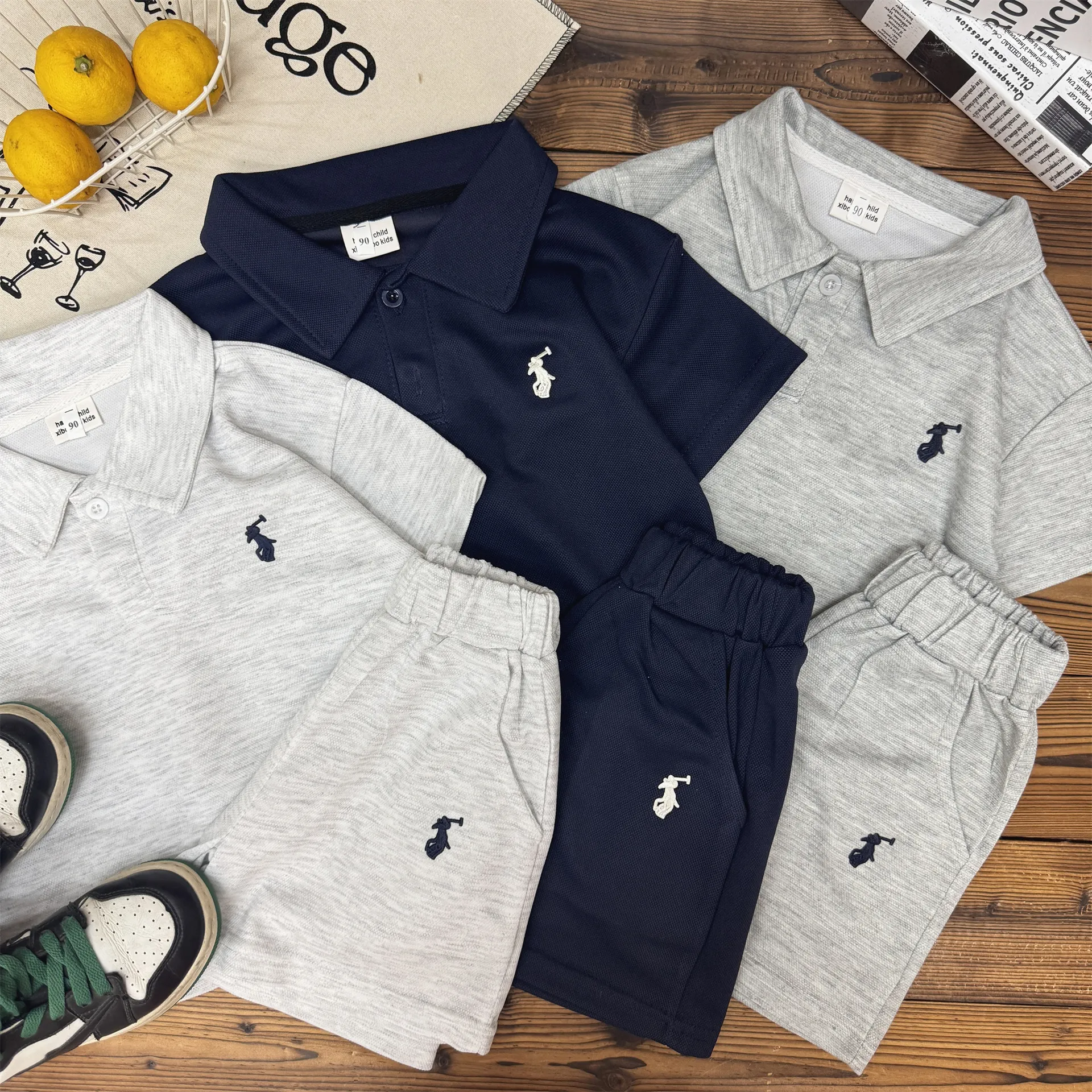 【90-140cm】二点セット 絶対後悔しない 爆売れ中 シンプル 刺繍 半袖Ｔシャツ＋ショートパンツ セットアップ