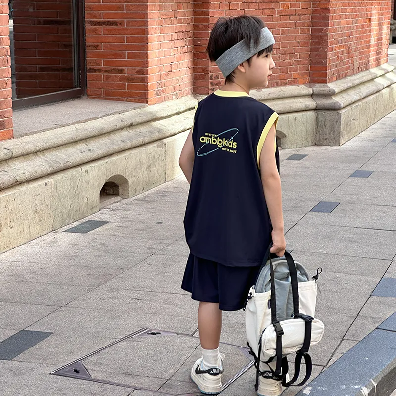 【90-170cm】二点セット トレンド感満載 カジュアル カッコイイ 快適 男の子 タンクトップ＋ショートパンツ セットアップ