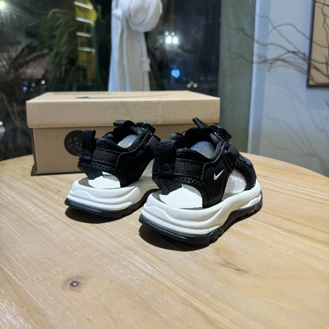 売り切れ必至 調整しやすい カジュアル 快適 キッズ バックル×マジックテープサンダル