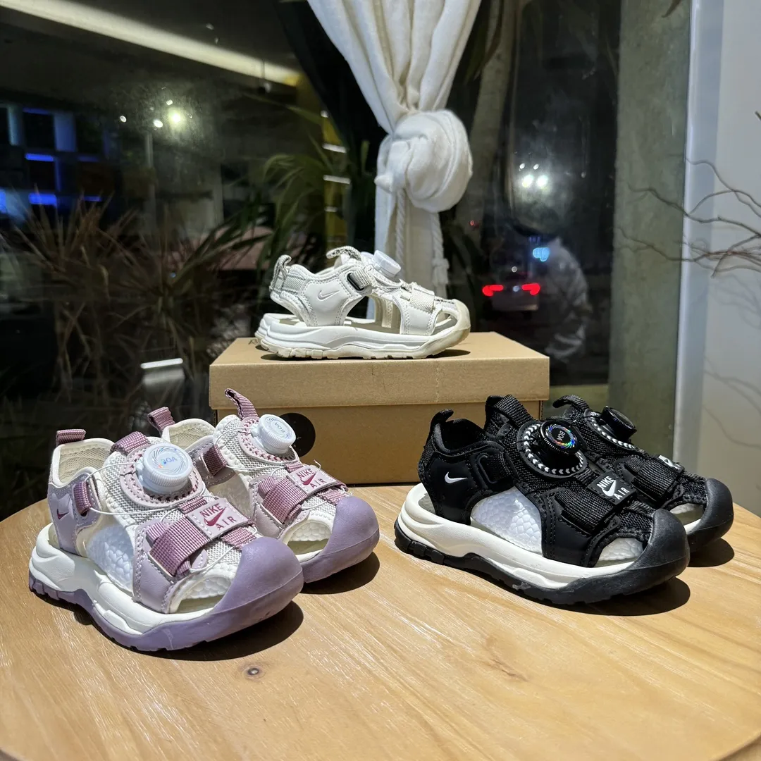 売り切れ必至 調整しやすい カジュアル 快適 キッズ バックル×マジックテープサンダル