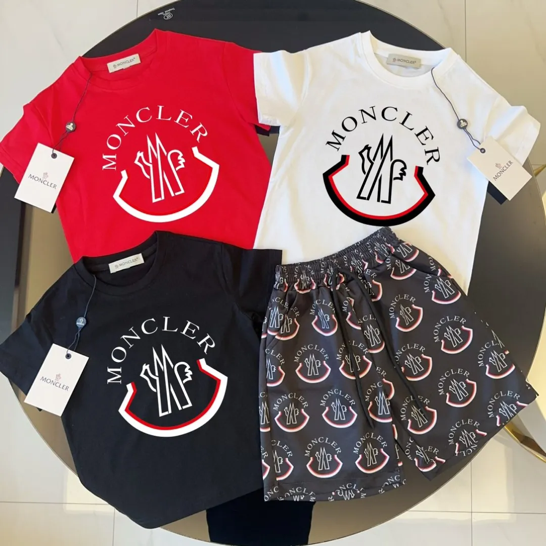 【90-150cm】二点セット トレンド感たっぷり 高品質 カジュアル 快適 半袖 Ｔシャツ＋ショートパンツ セットアップ