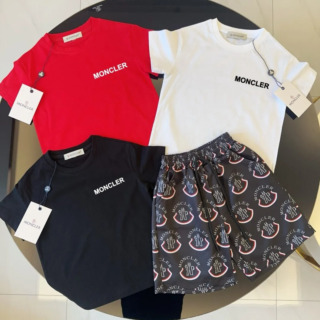 【90-150cm】二点セット トレンド感たっぷり 高品質 カジュアル 快適 半袖 Ｔシャツ＋ショートパンツ セットアップ