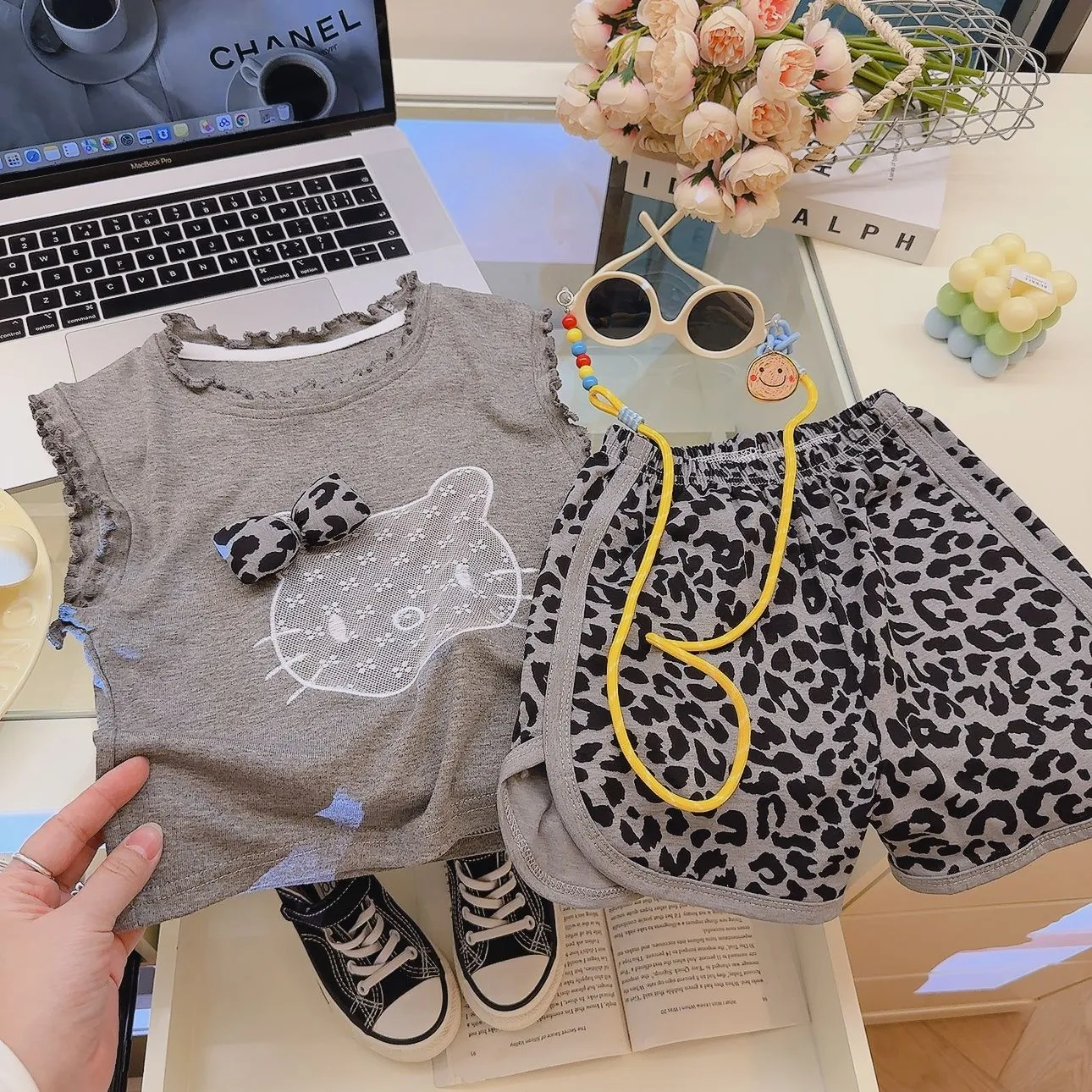 【73-150cm】好感度100％  可愛い 肌触り良い リボン付き 女の子 半袖Ｔシャツ+ショートパンツ ルームウェイ