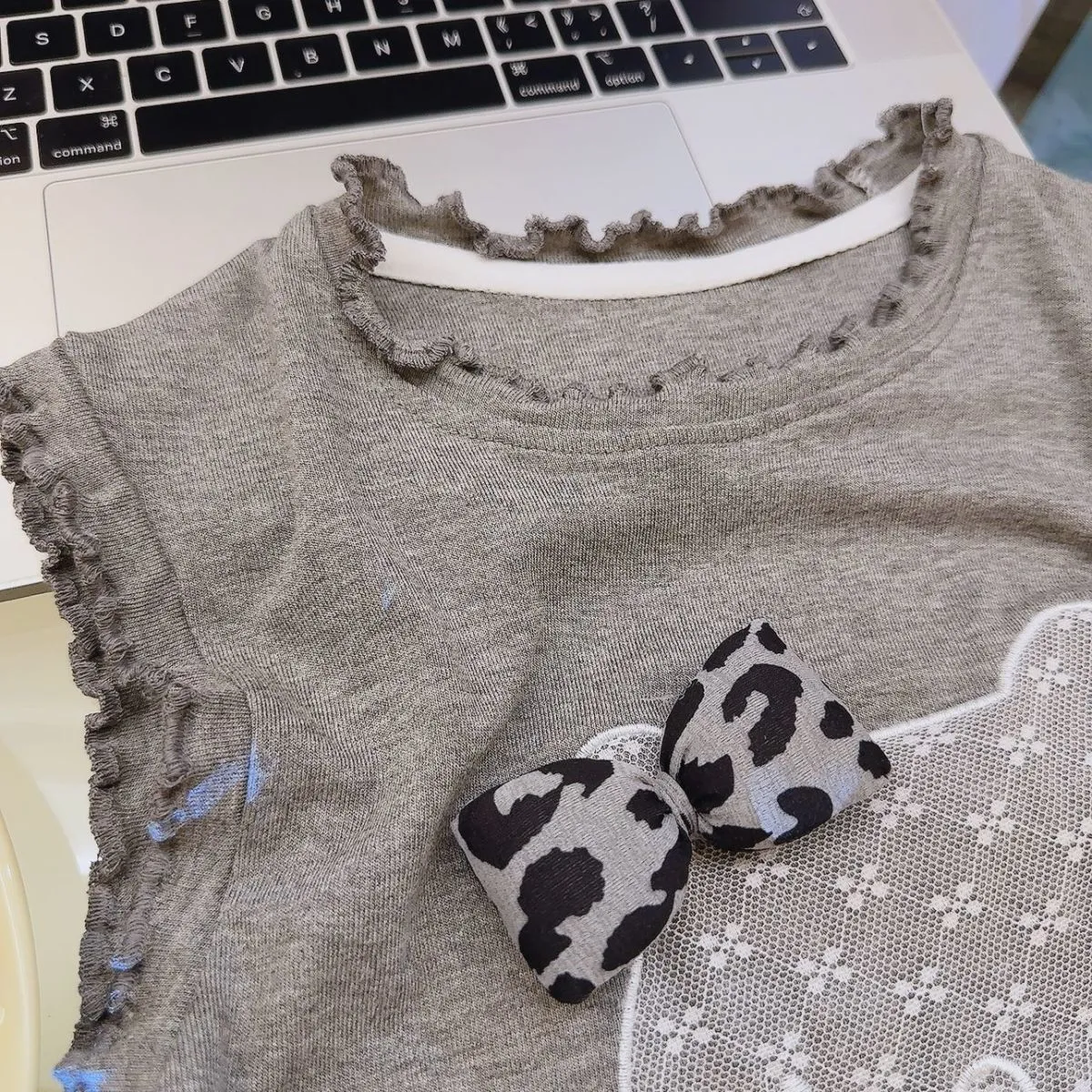【73-150cm】好感度100％  可愛い 肌触り良い リボン付き 女の子 半袖Ｔシャツ+ショートパンツ ルームウェイ
