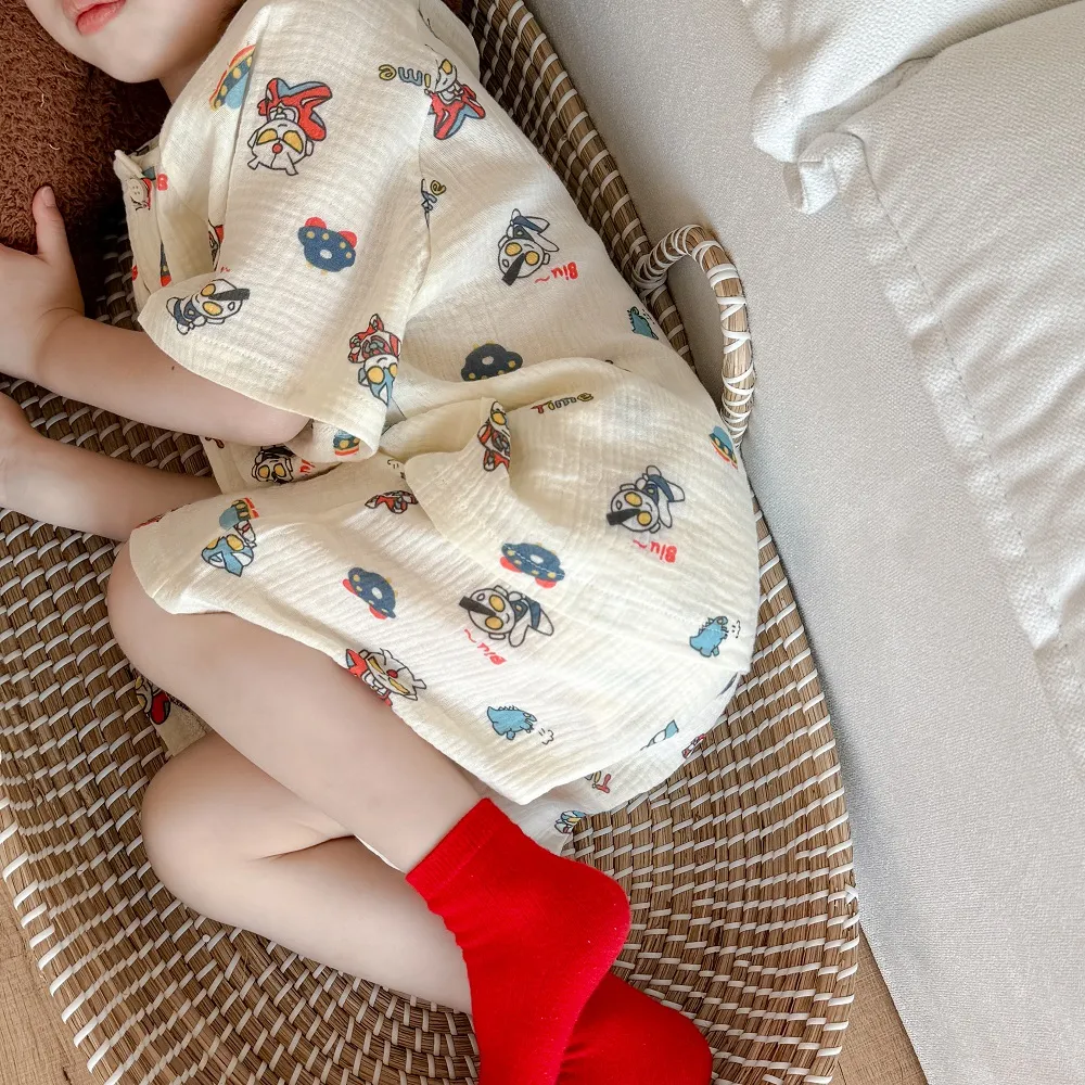 【90-150cm】元気いっぱい 大注目 軽やかな着心地 カートゥーン 半袖Ｔシャツ+ショートパンツ ルームウェイ