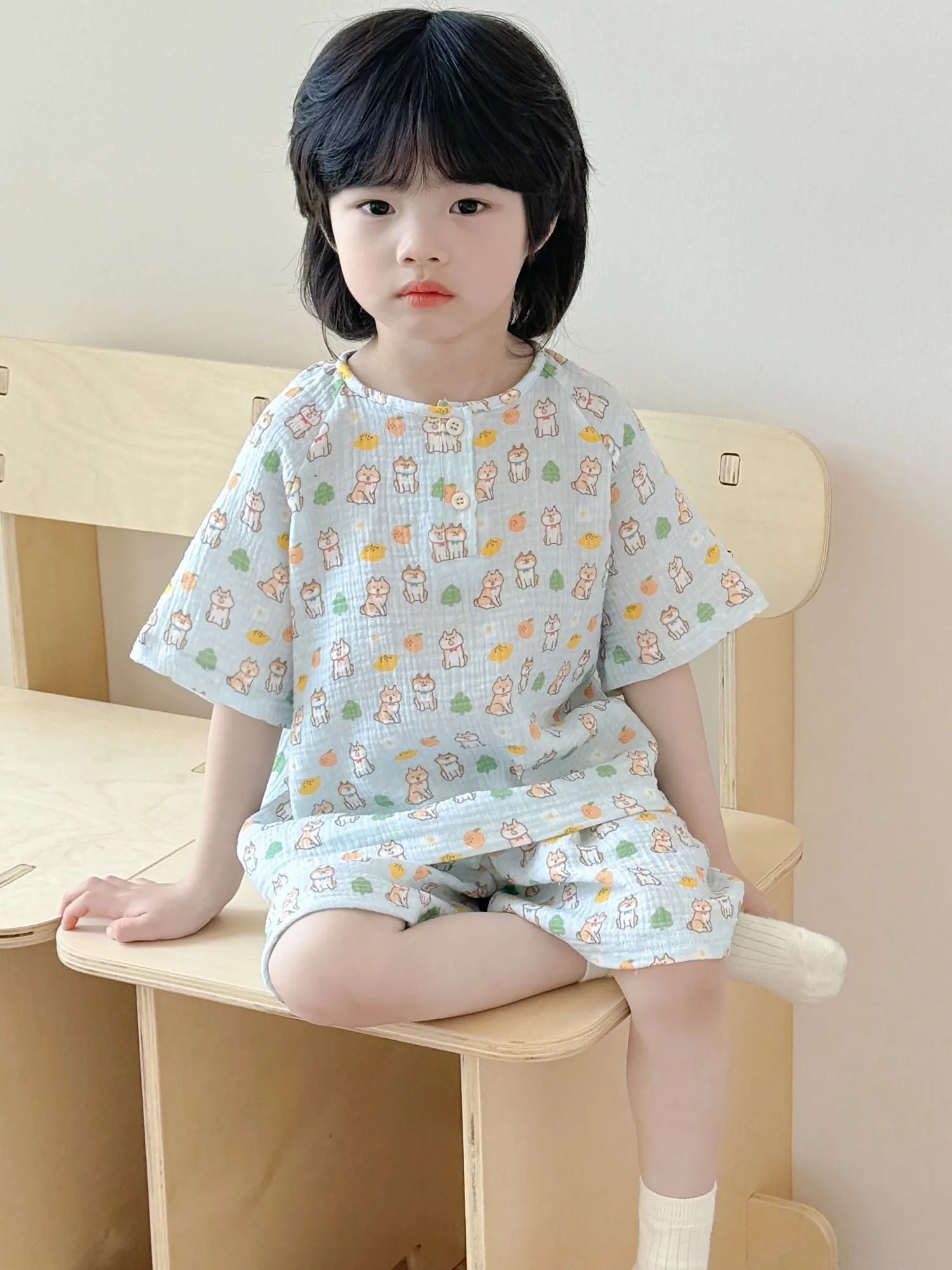 【90-150cm】元気いっぱい 大注目 軽やかな着心地 カートゥーン 半袖Ｔシャツ+ショートパンツ ルームウェイ