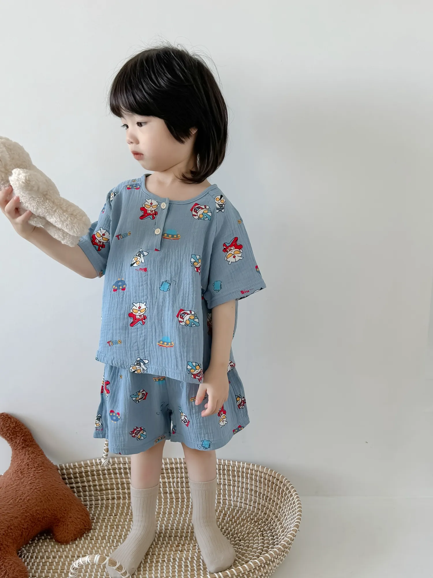 【90-150cm】元気いっぱい 大注目 軽やかな着心地 カートゥーン 半袖Ｔシャツ+ショートパンツ ルームウェイ