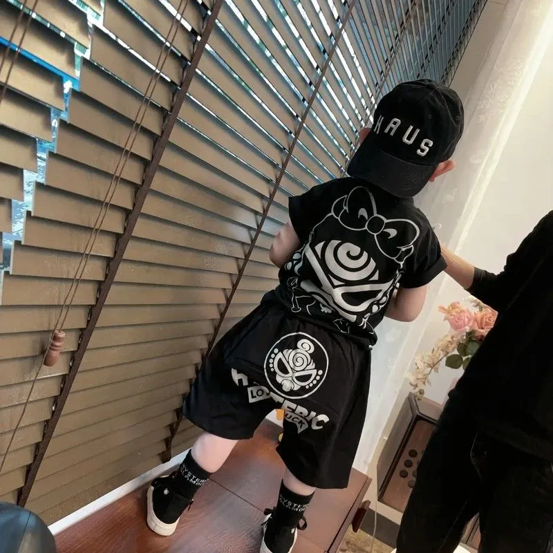 【90-140cm】SNS映え間違いなし 大活躍 カジュアル プリント ゆったり 半袖Ｔシャツ/ショートパンツ