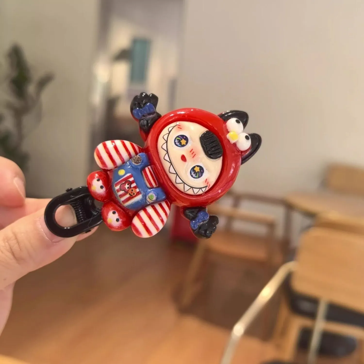 これを逃す手はない 遊び心たっぷり キャラクター ヘアアクセサリー シュシュ バレッタ