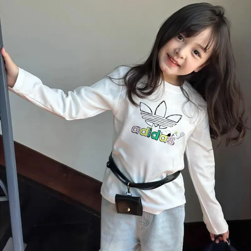 【90-160cm】おしゃれ感満点 大活躍 可愛い トレンド  合わせやすい 女の子 長袖 Ｔシャツ