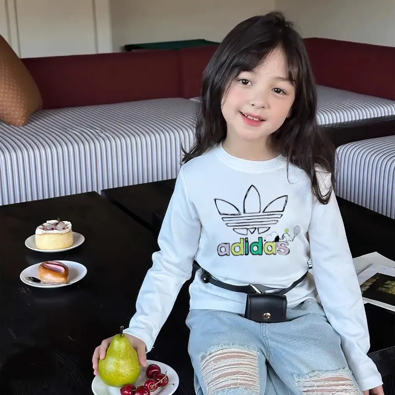 【90-160cm】おしゃれ感満点 大活躍 可愛い トレンド  合わせやすい 女の子 長袖 Ｔシャツ
