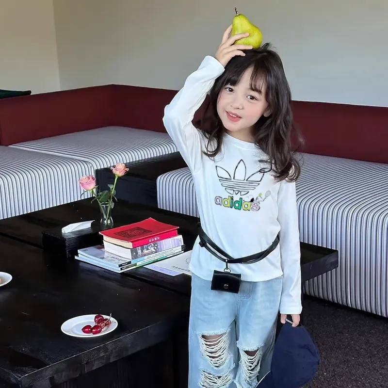 【90-160cm】おしゃれ感満点 大活躍 可愛い トレンド  合わせやすい 女の子 長袖 Ｔシャツ