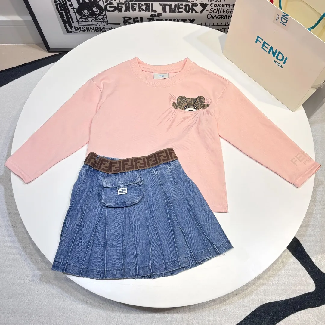 【100-160cm】コンフォート感抜群 大活躍 カジュアル 可愛い 快適 長袖 Ｔシャツ