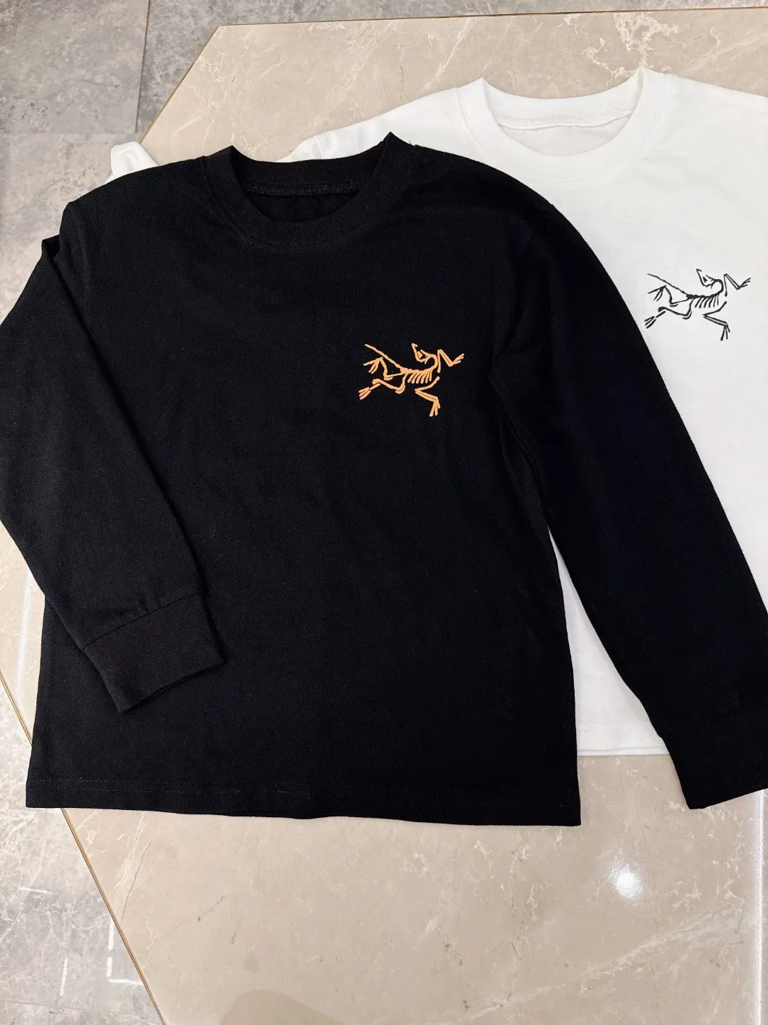 【100-160cm】目を奪われる お気に入り カジュアル トレンド  男の子 長袖 Ｔシャツ